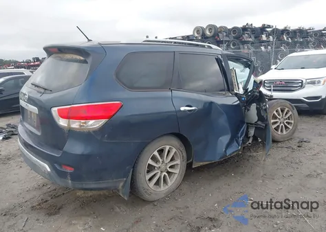 2016 Nissan Pathfinder S z USA, uszkodzony, nr VIN 5N1AR2MNXGC636778